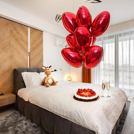 Classy Sassy - Elegant Escape In Timpuri Noi بوخارست المظهر الخارجي الصورة